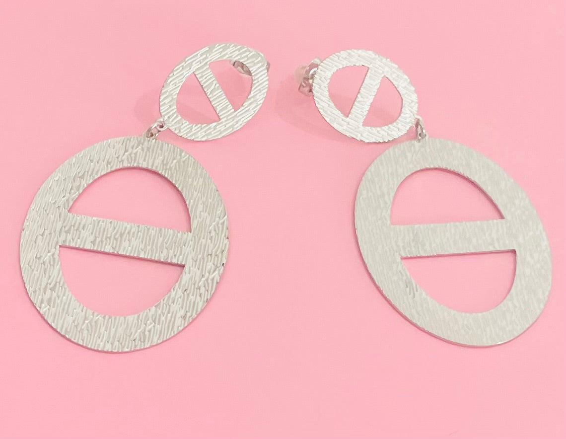 Boucles d’oreilles argentées mailles marine ✨🎀