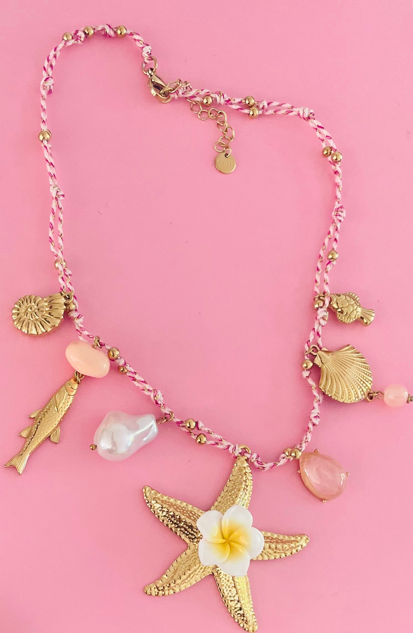 Collier doré cordon rose étoile de mer✨🎀