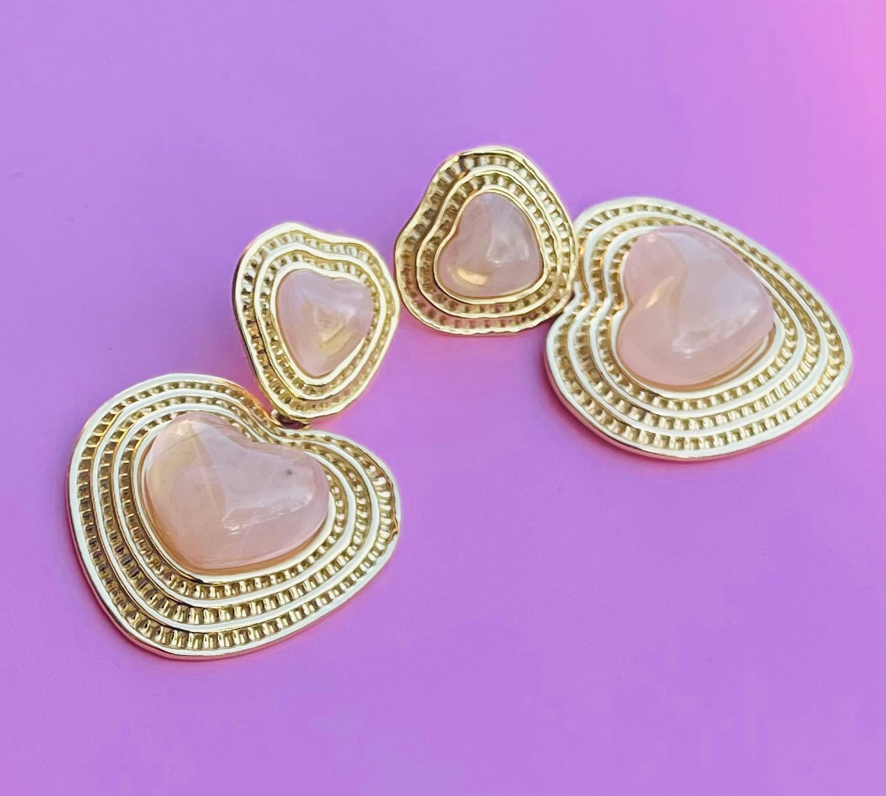 🎀Boucles d’oreilles dorées cœurs✨