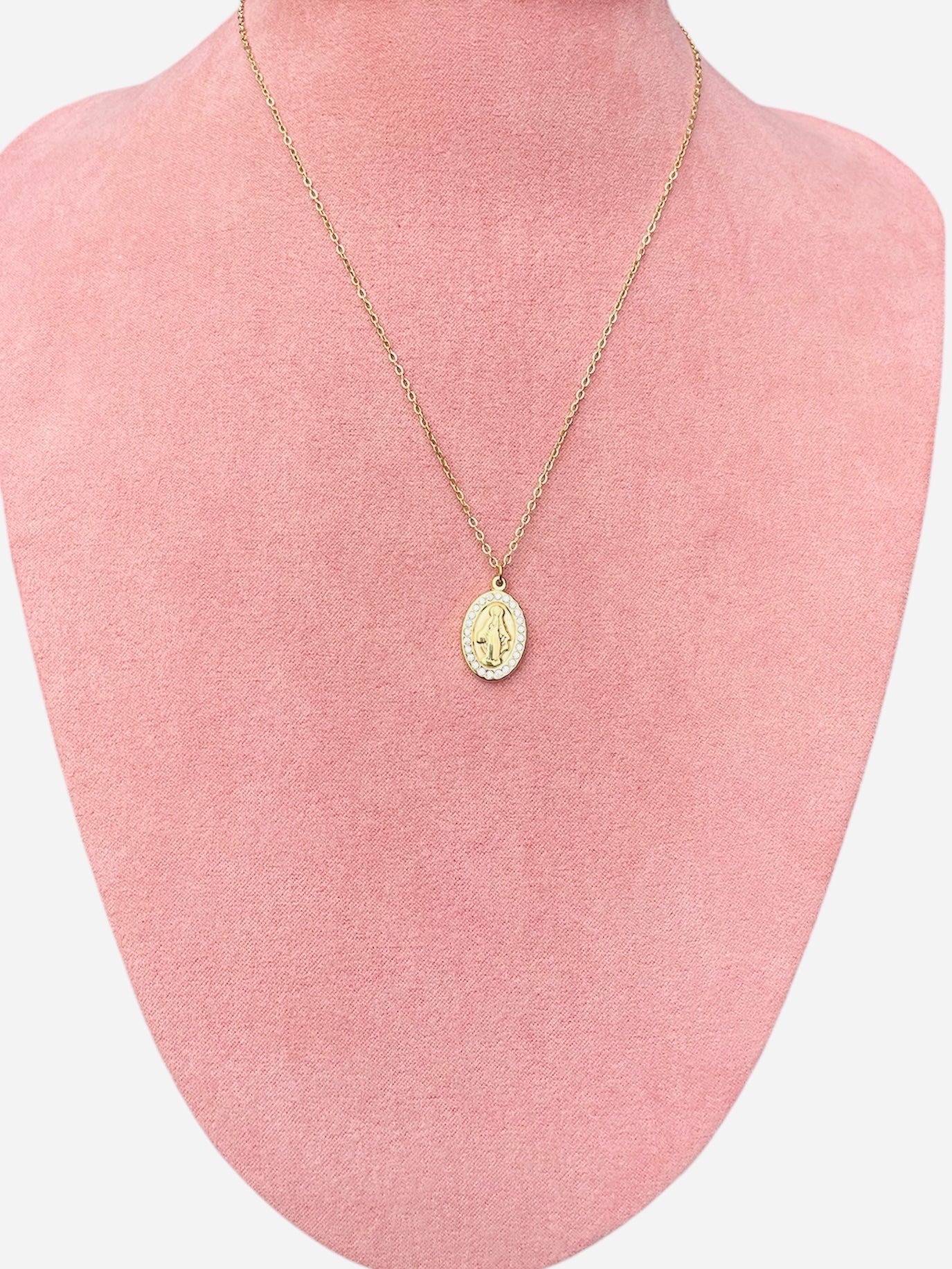 Collier doré vierge strass