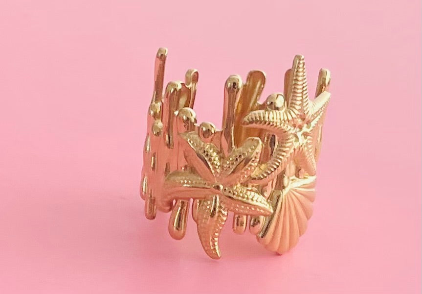 Bague dorée mer