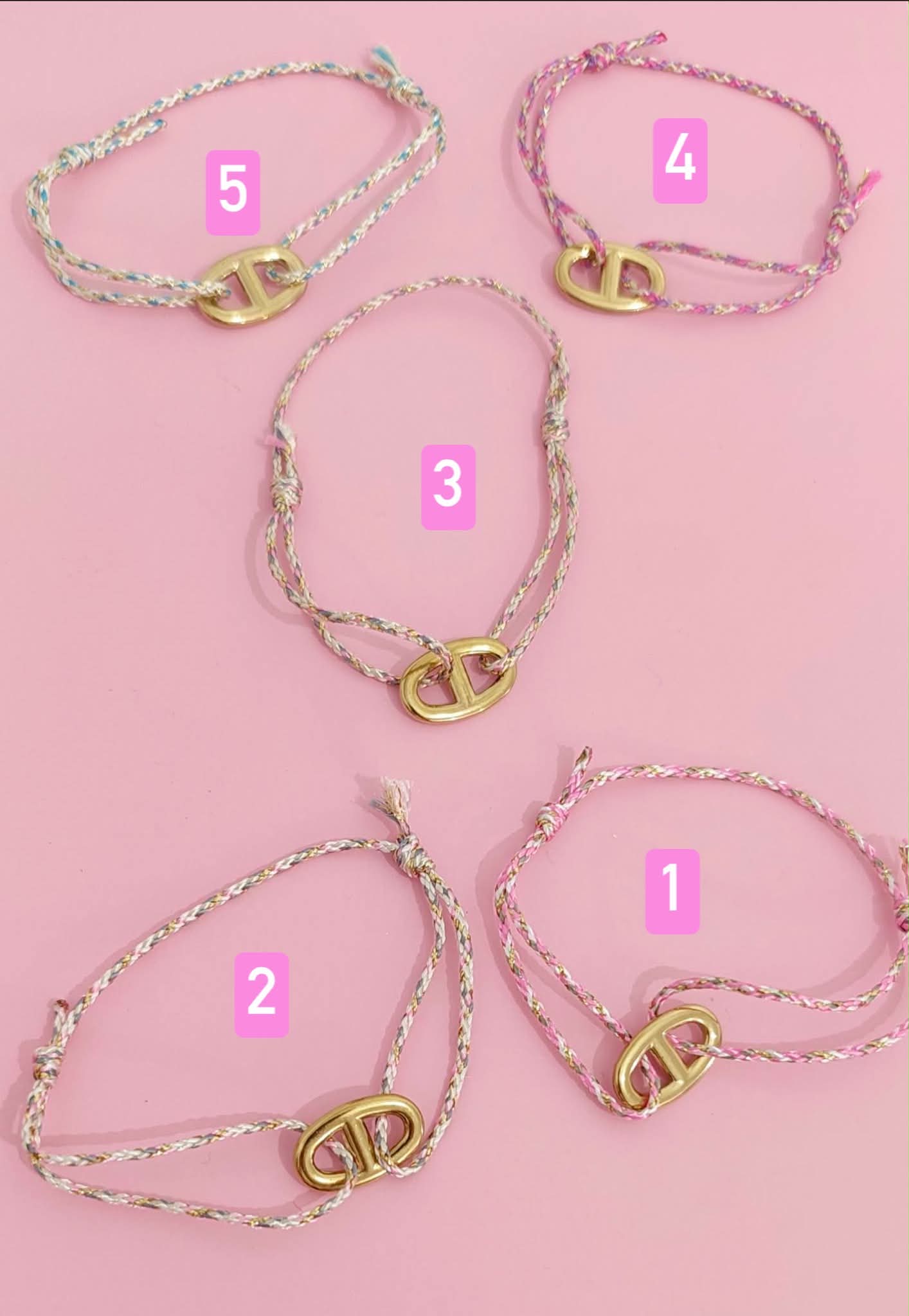 Bracelets dorés mailles marine