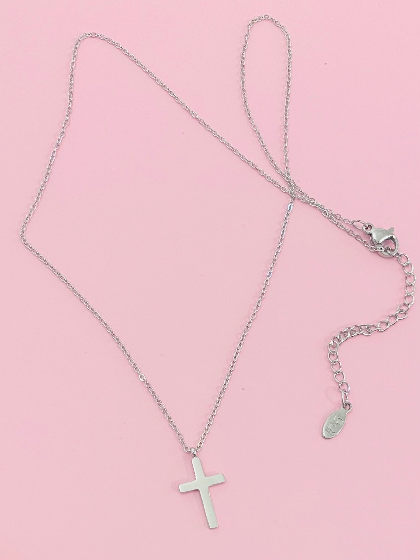 Collier croix argenté