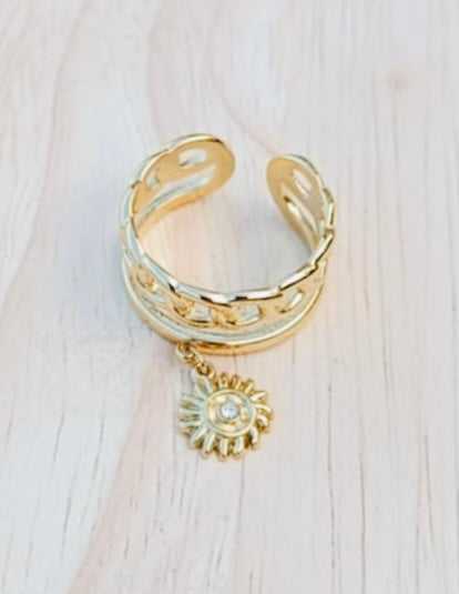 Bague dorée soleil