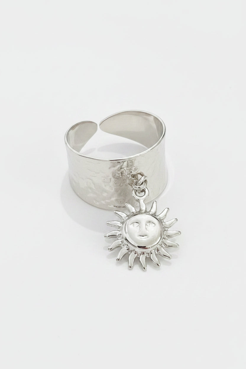 Bague argentée soleil✨