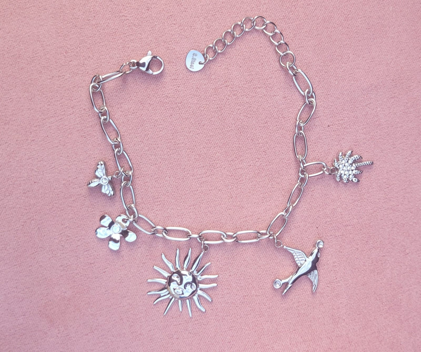 Bracelet argenté breloques