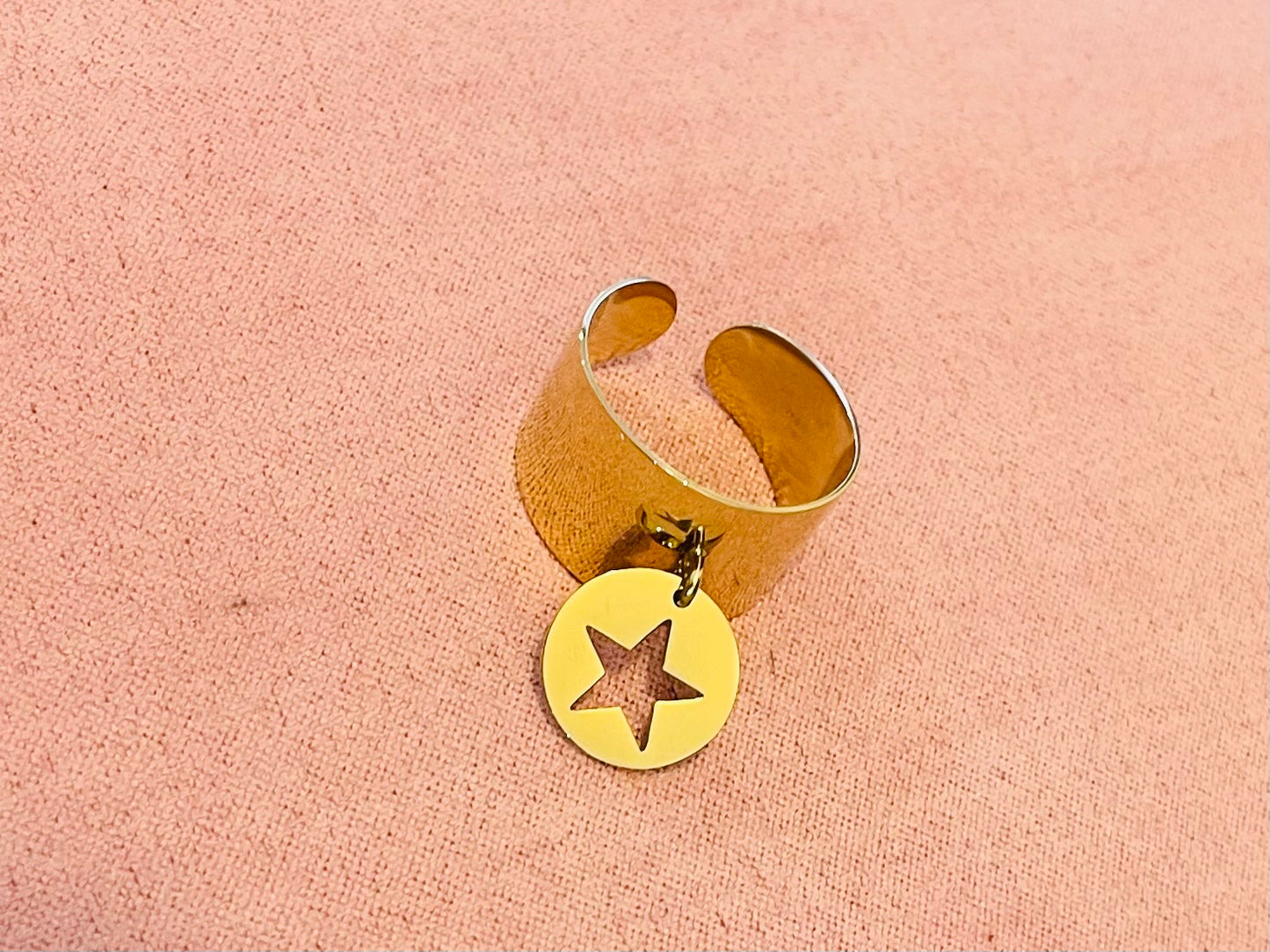 Bague dorée étoile