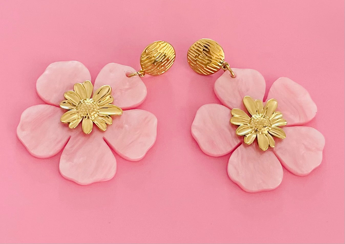 Boucles d’oreilles fleurs rose🎀