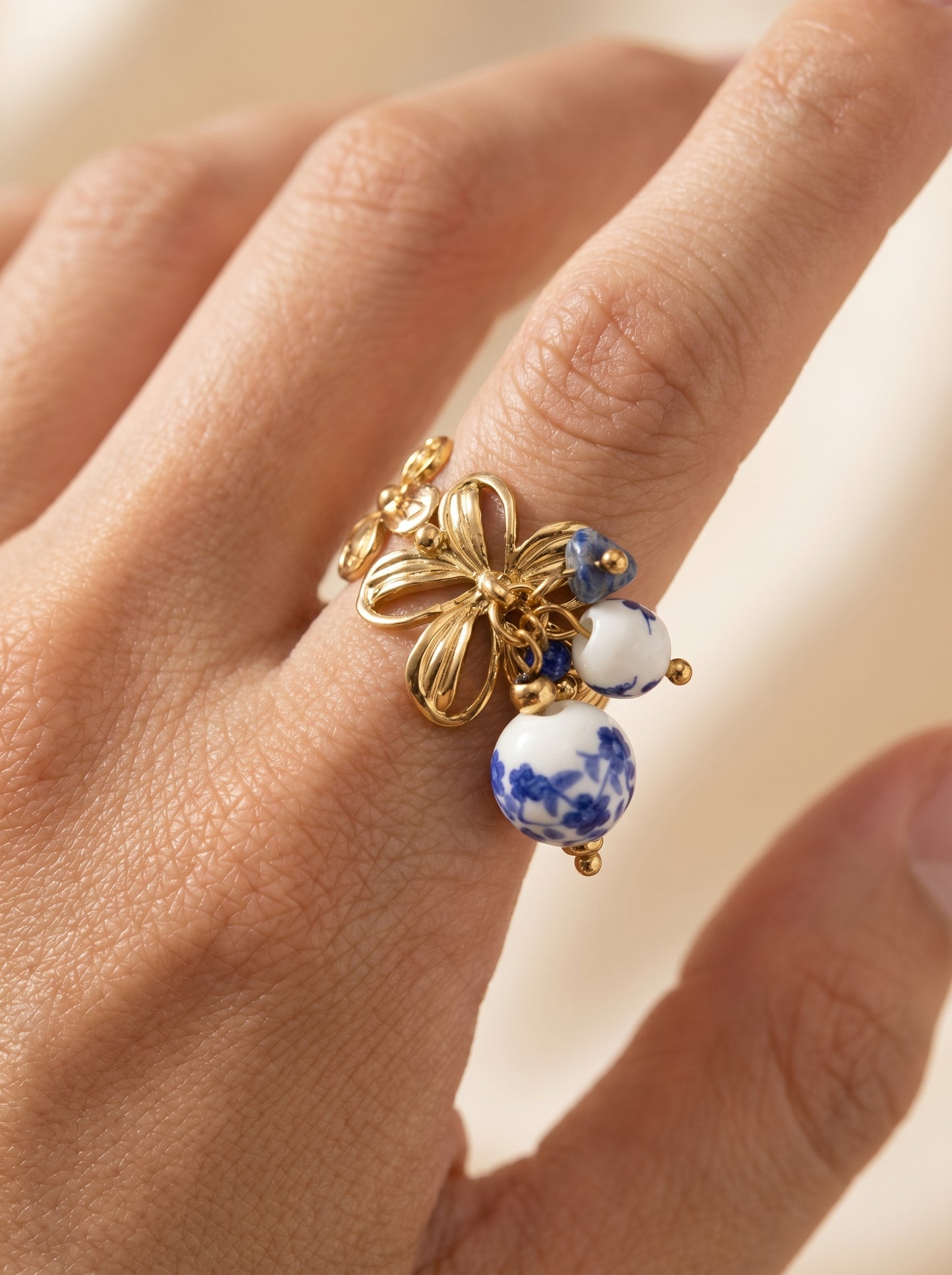 Bague dorée fleurs