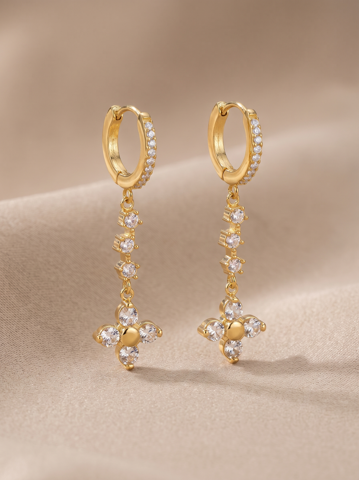 Boucles d'oreilles dorées 😍🌸💕