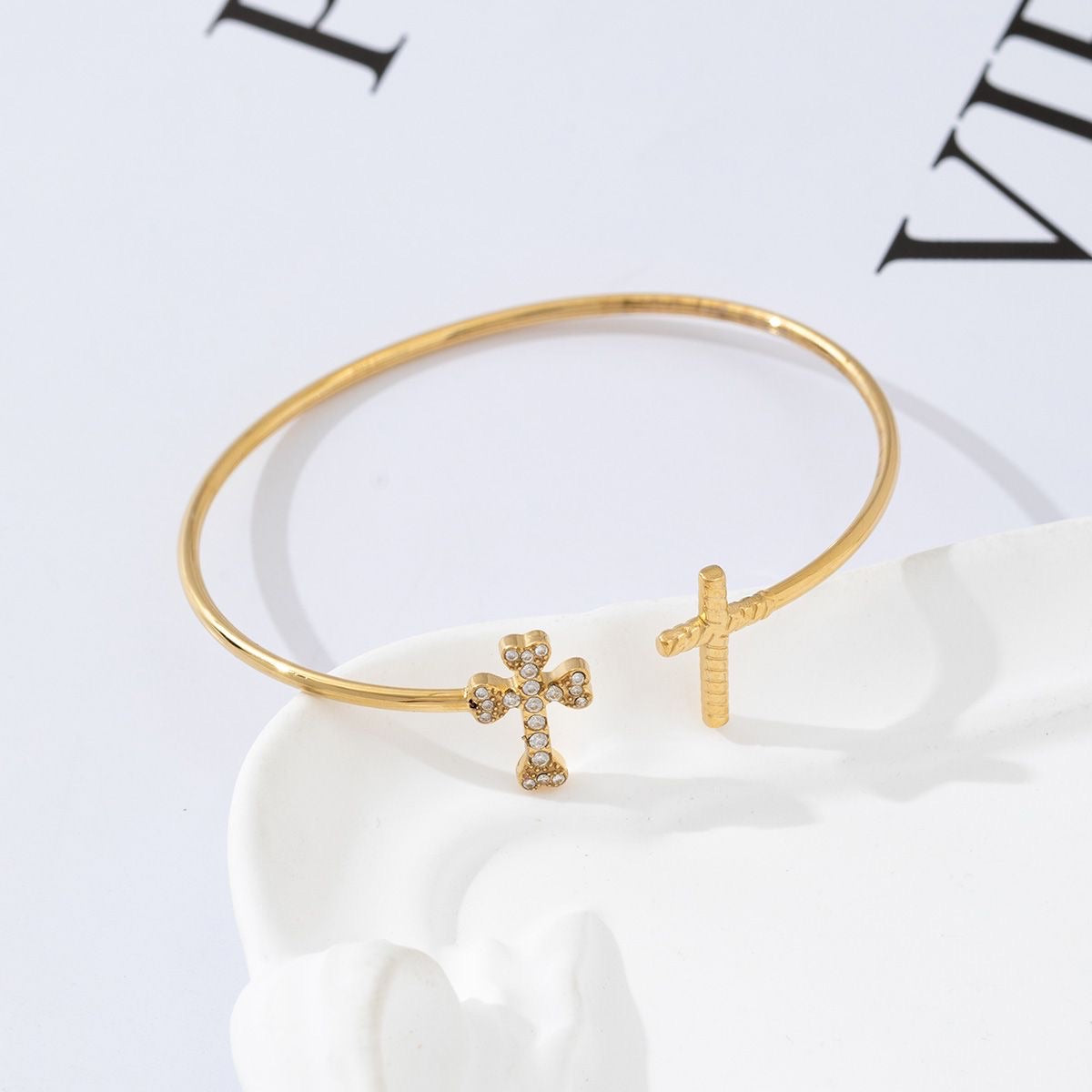 Jonc doré croix ✨