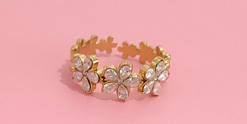 Bague dorée fleurs