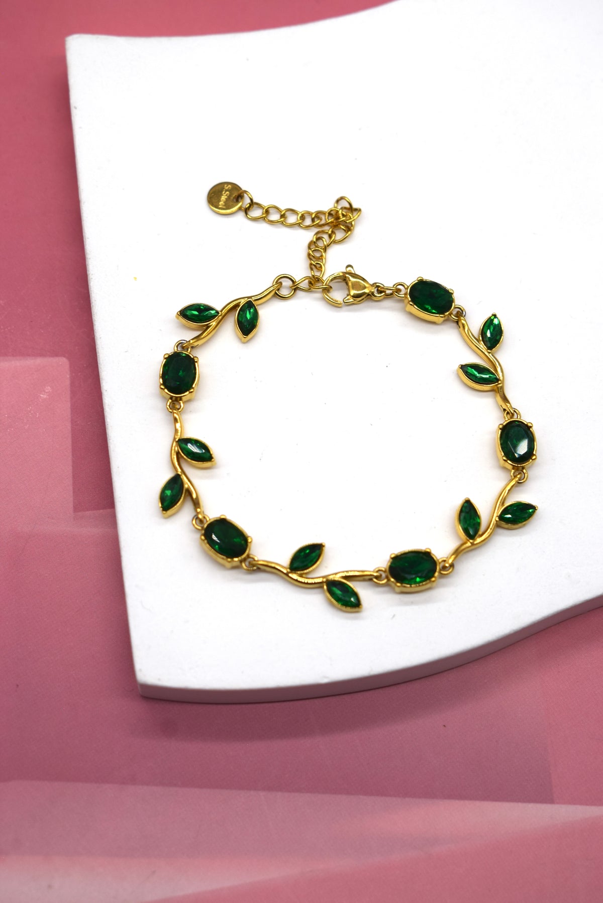 Bracelet doré vert