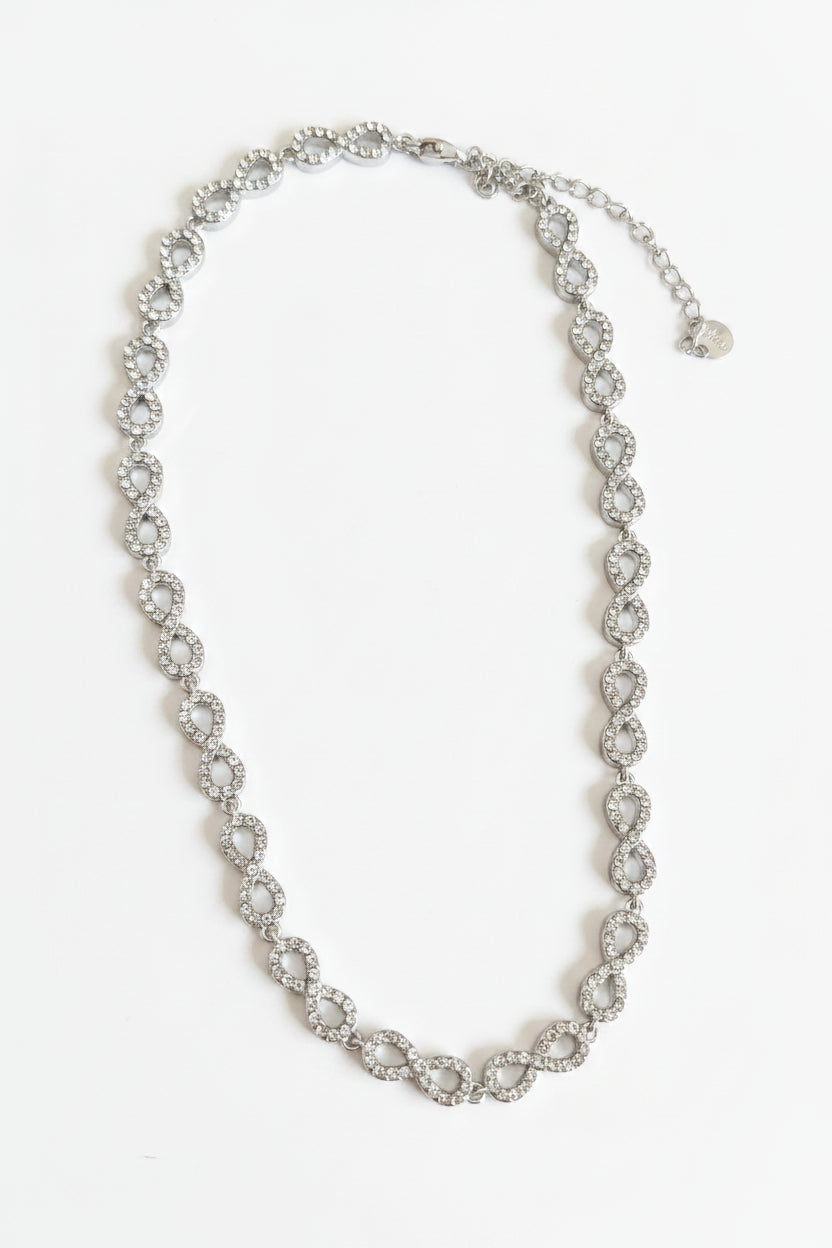 Collier argenté infini