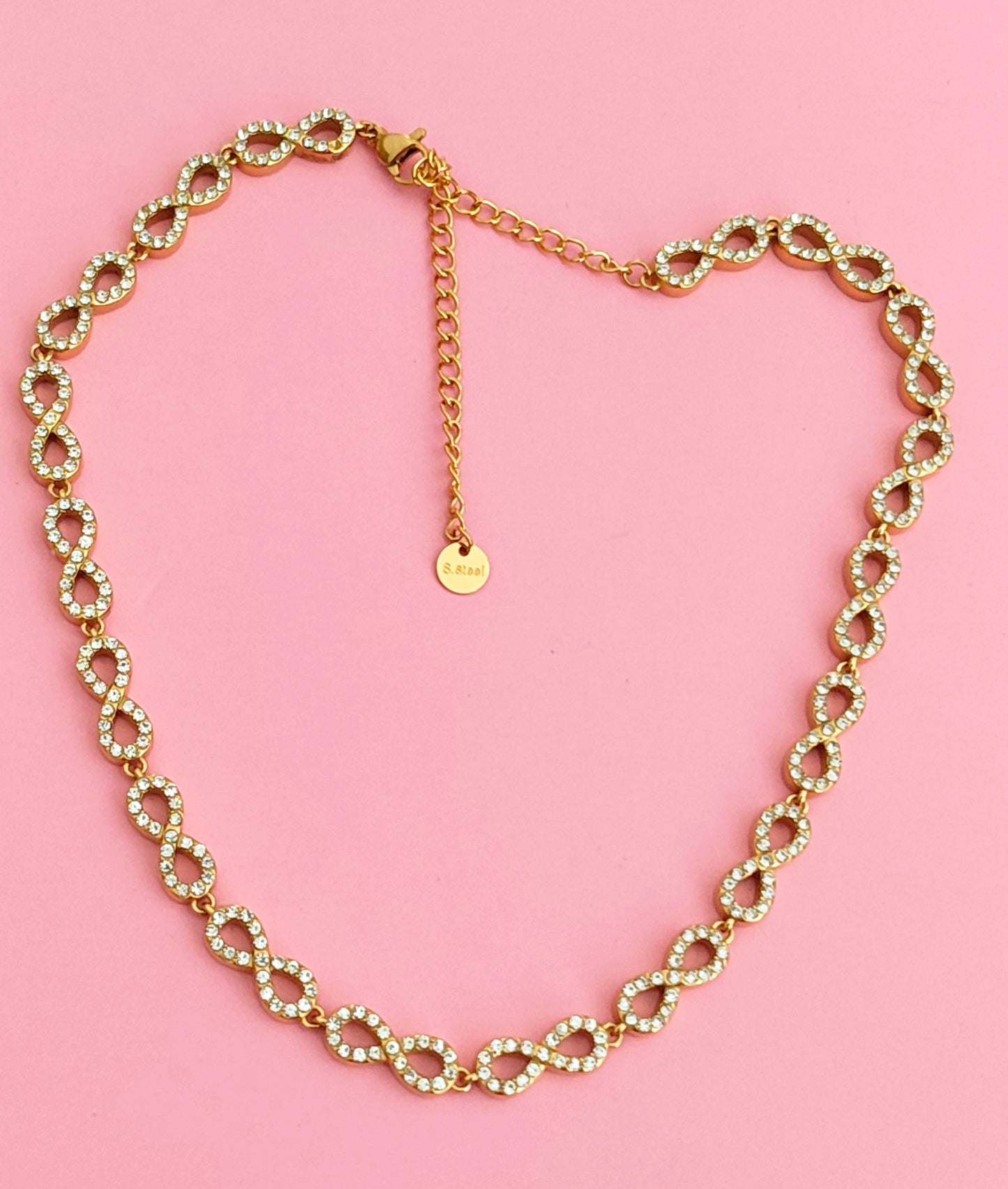 Collier doré infini