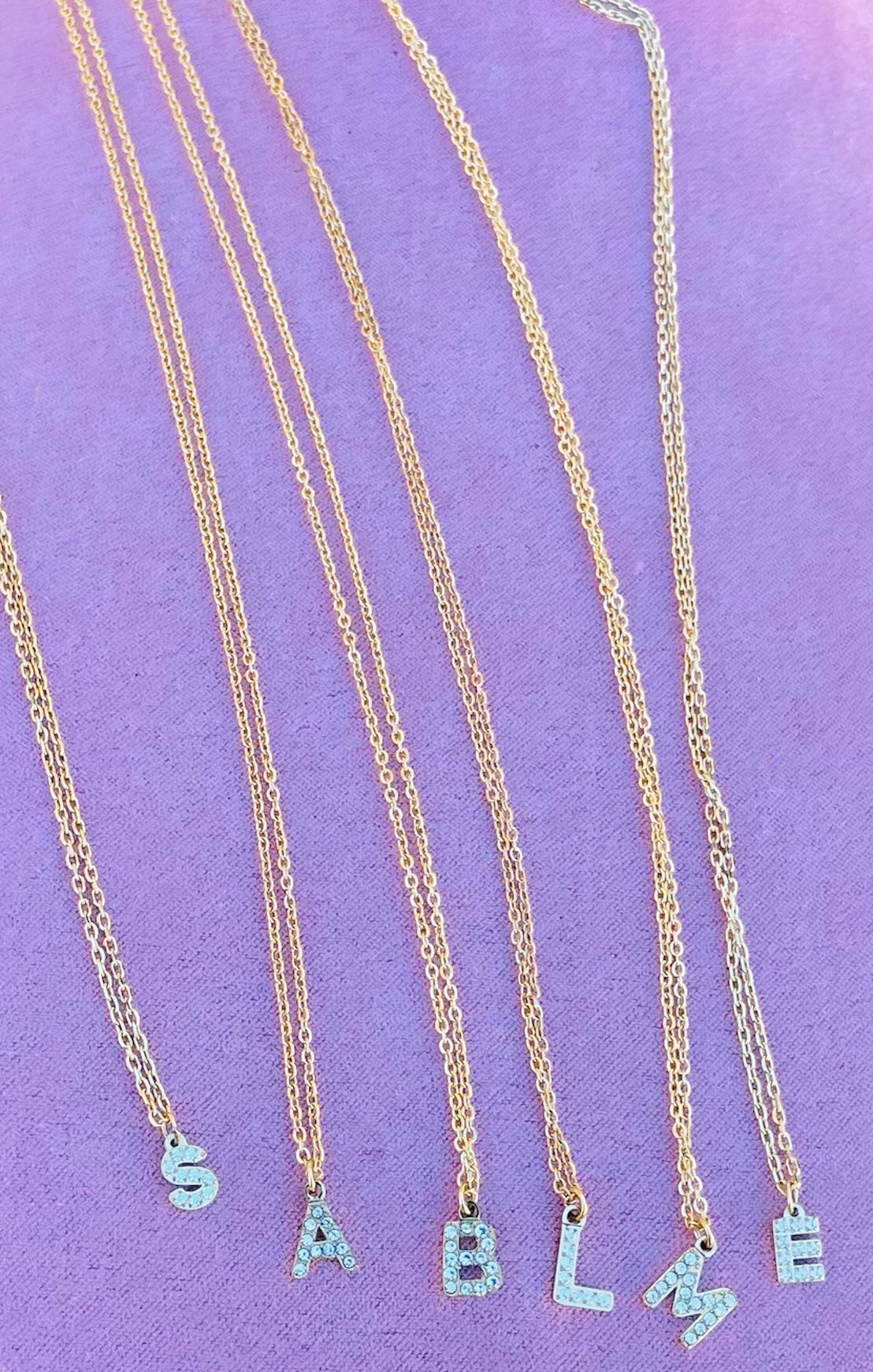 Colliers initiales strass✨🎀