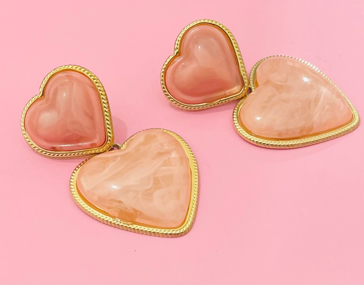Boucles d’oreilles dorées cœurs