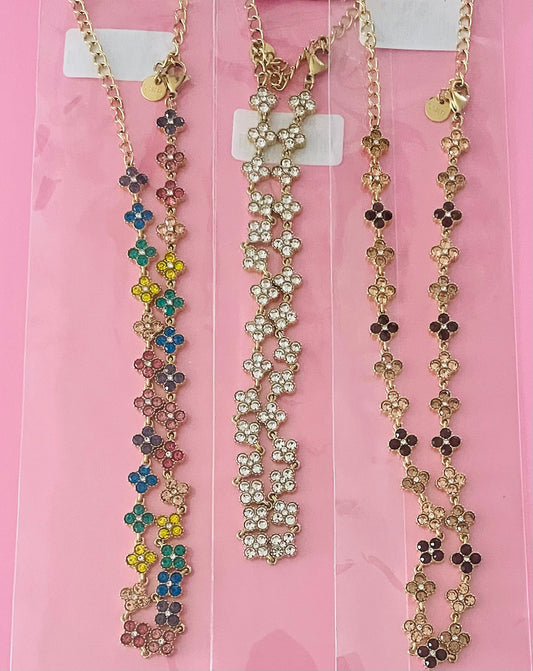 💕✨3 gagnants 💕✨Pour participer et tenter de remporter les colliers princesse il suffit d’acheter un ticket de tombola à 1€ sur mon site💖 (la date du tirage sera communiqué prochainement)