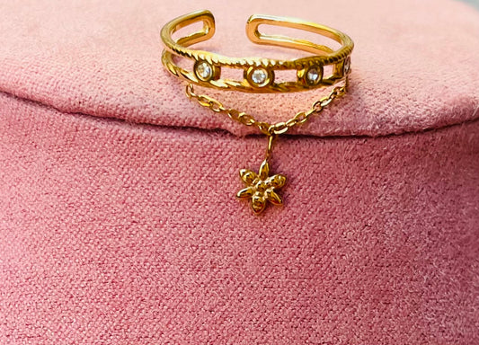 Bague dorée fleur