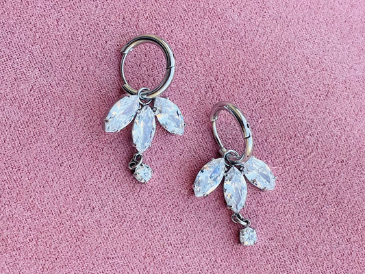 Boucles gouttes argentées