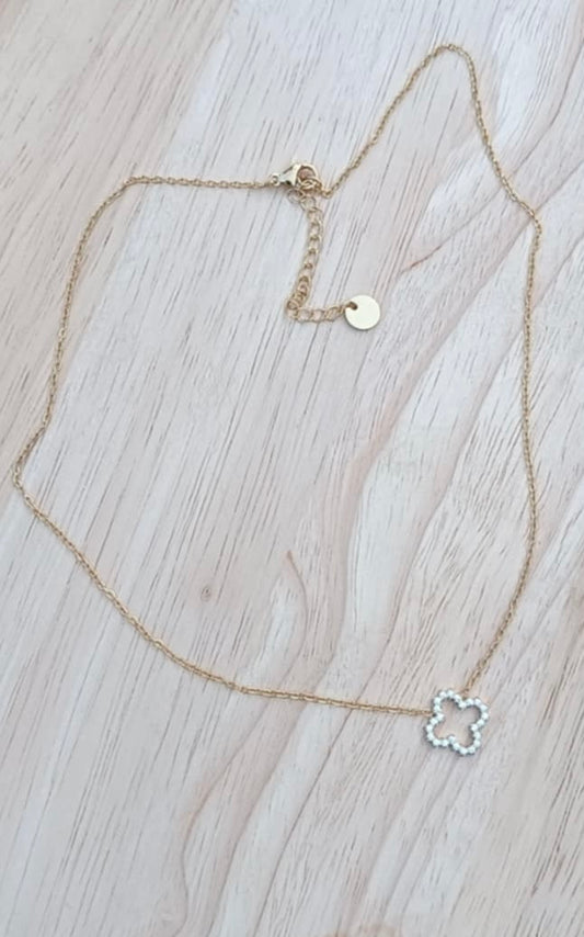 Collier doré trèfle strass