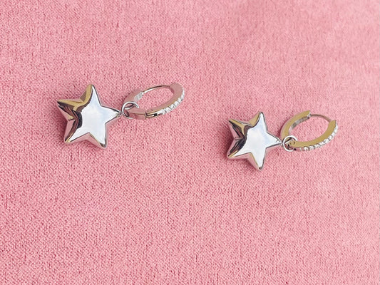 Boucles d’oreilles argentées étoiles