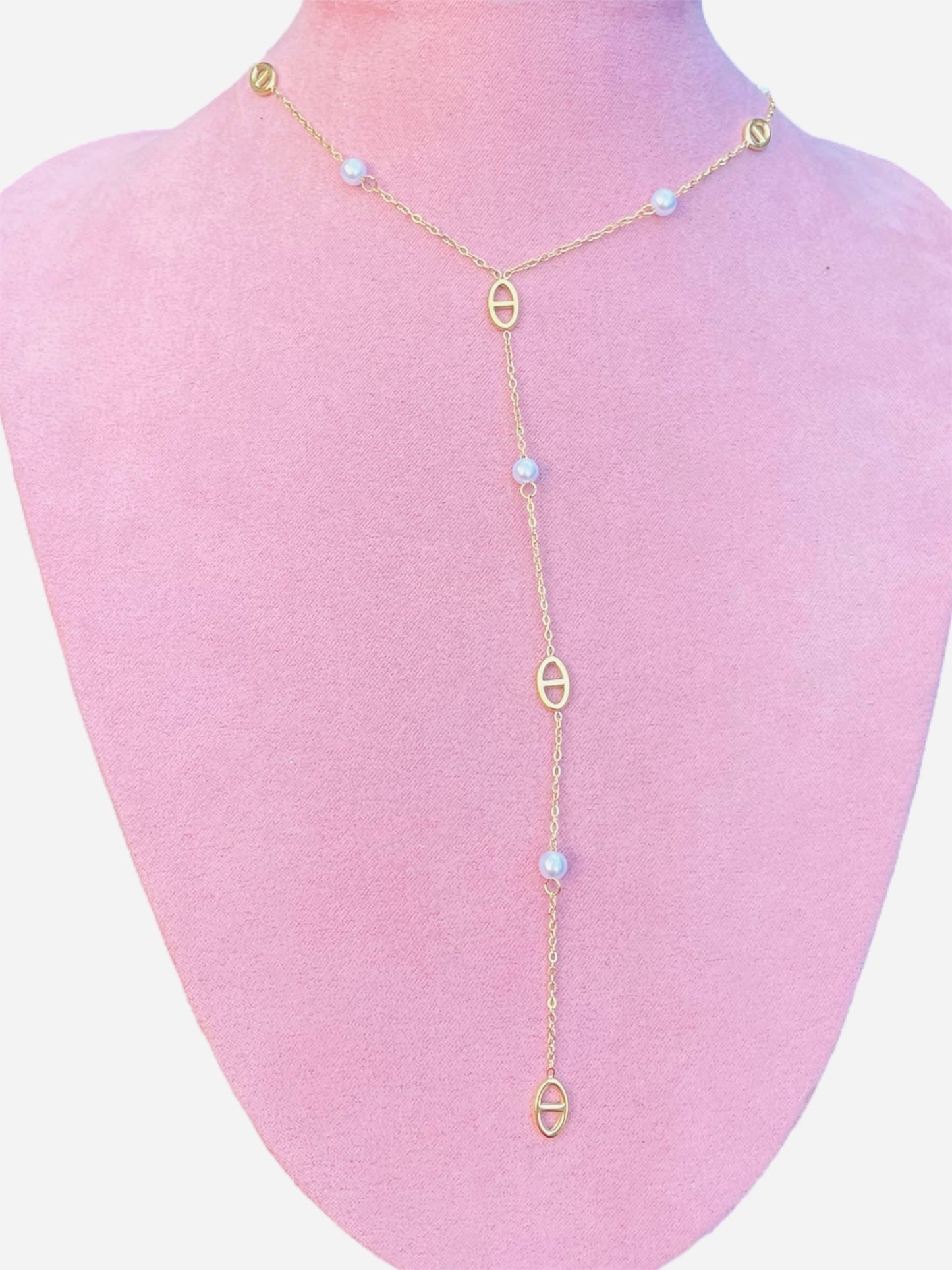 Collier y doré mailles marine perles