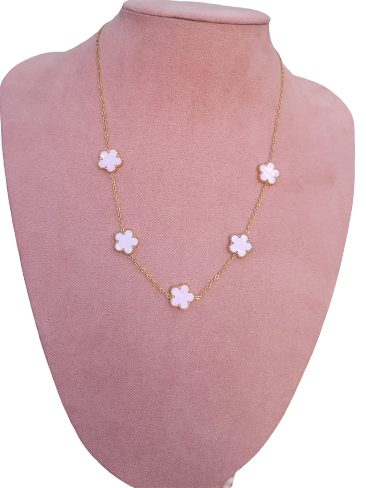 Collier doré fleurs