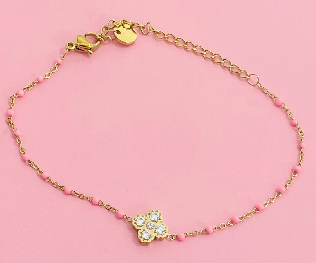 Bracelet doré trèfle