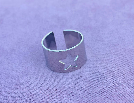 Bague argentée étoile