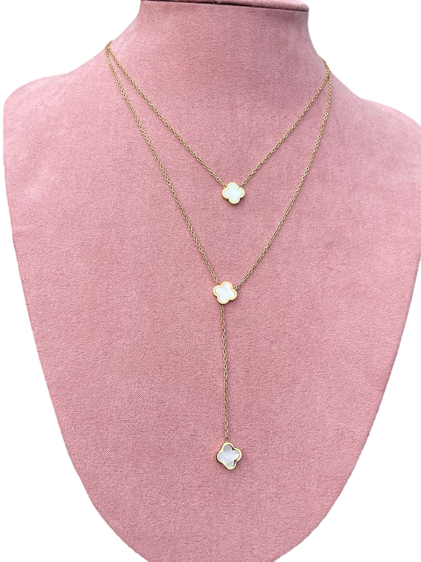 Colliers dorés trèfles blancs✨🎀