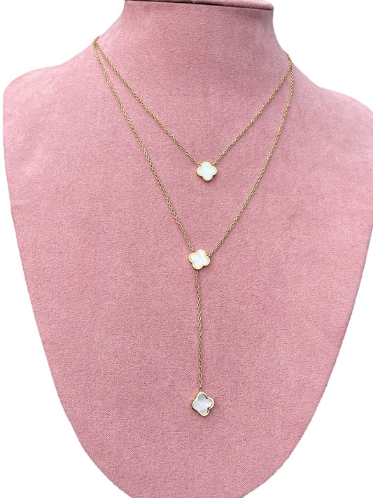 Colliers dorés trèfles blancs✨🎀