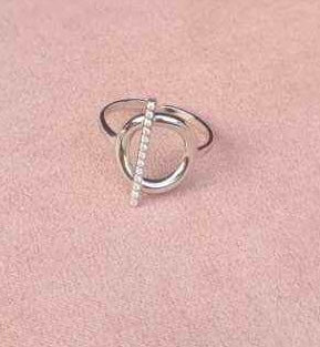 Bague argentée toggle strass