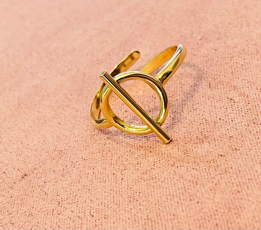 Bague dorée toggle