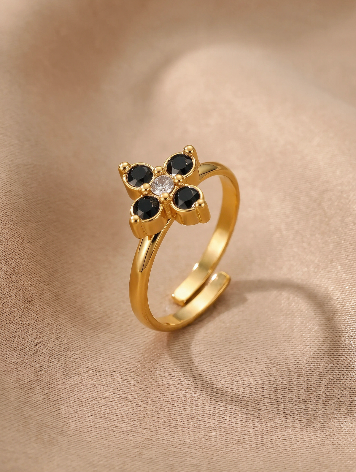 Bague dorée fleurs
