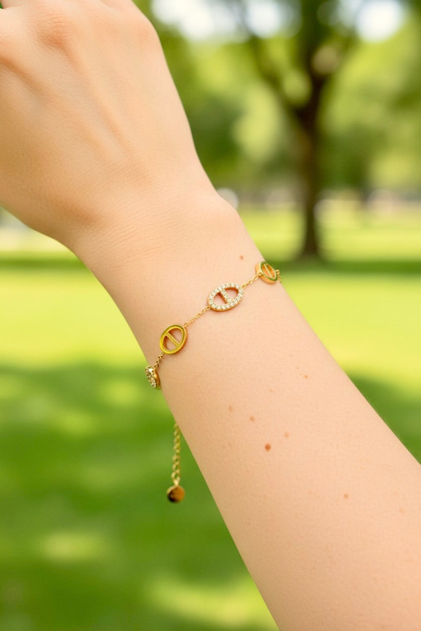 Bracelet doré mailles marine