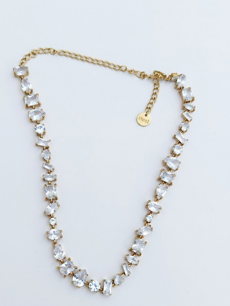 Collier doré🌴stock limité 🩷 🦋