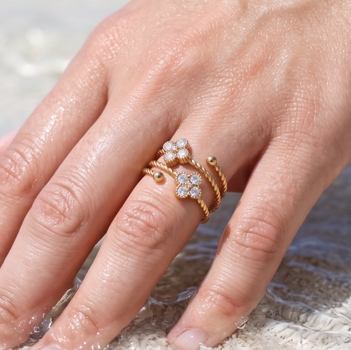 Bague dorée fleurs