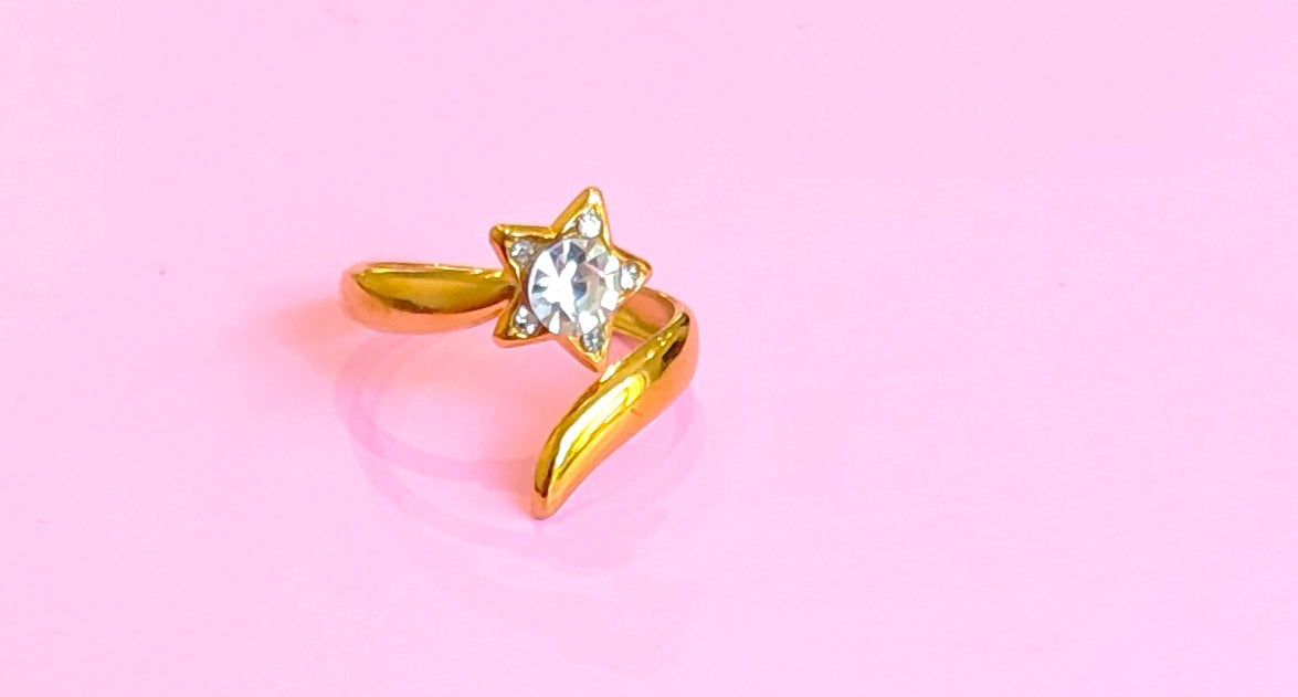 Bague dorée étoile