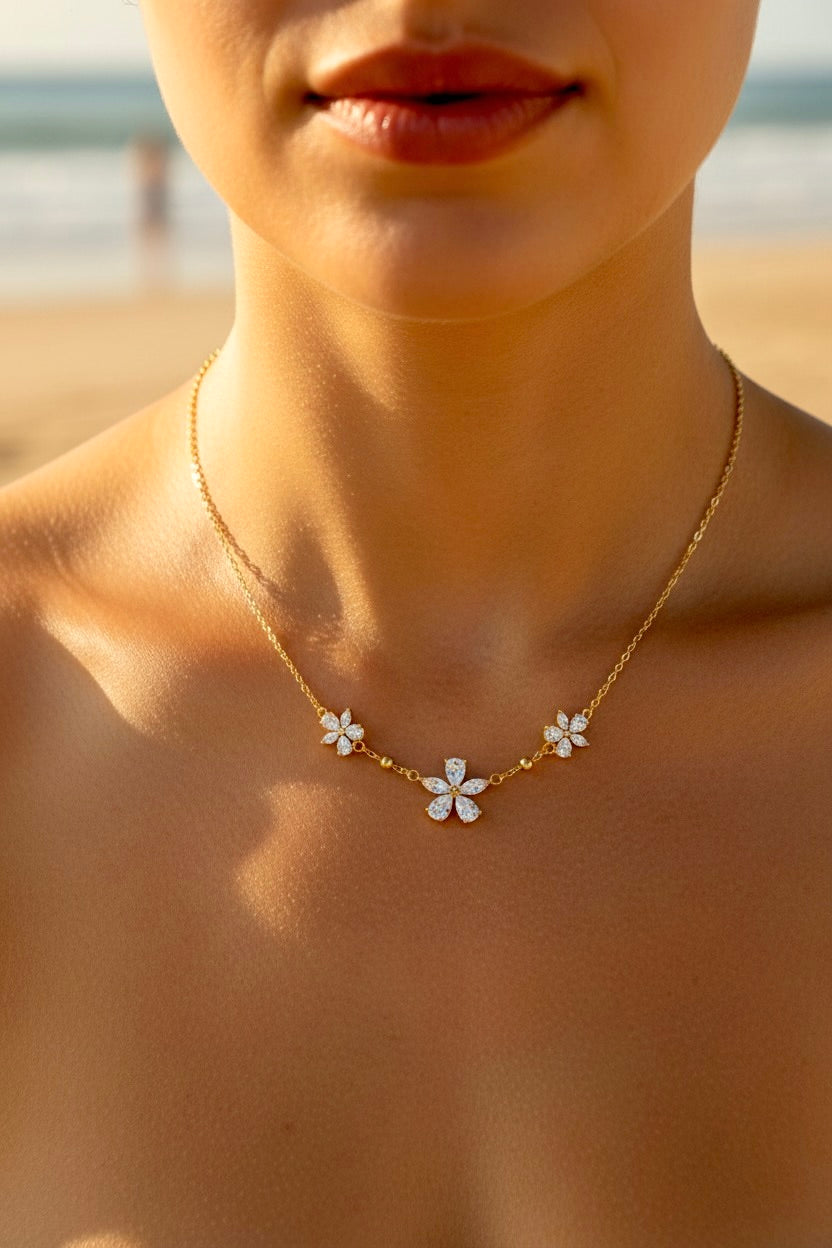 Collier doré fleurs ⭐