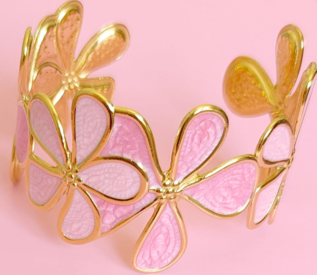 Bracelet manchette fleurs roses