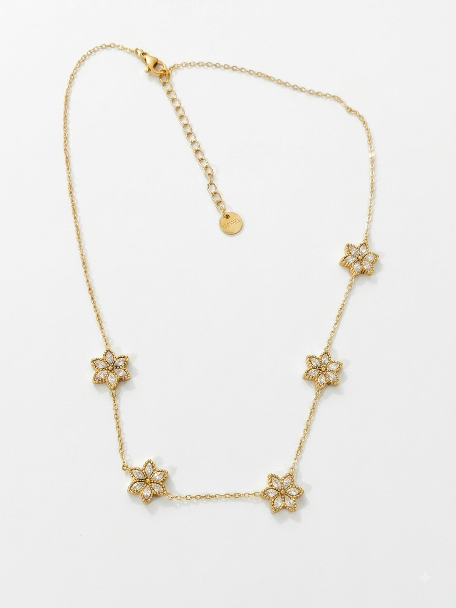 Collier doré fleurs