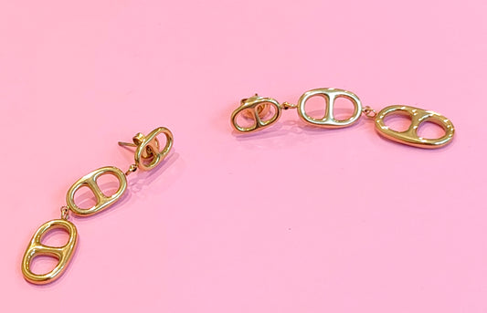 Boucles d'oreilles dorées mailles marine