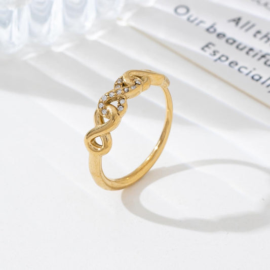 Bague dorée infini