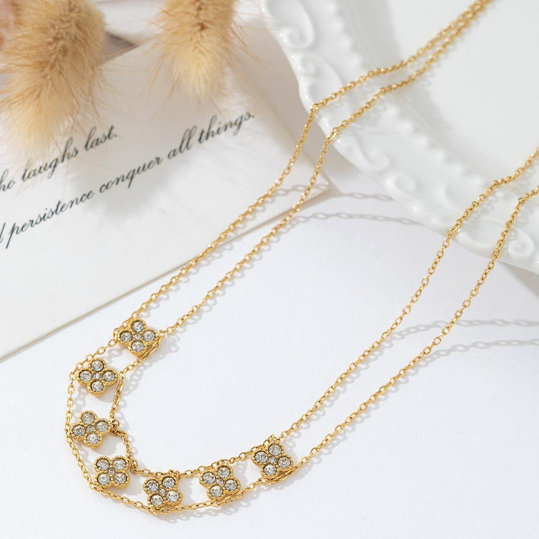 Collier doré fleurs