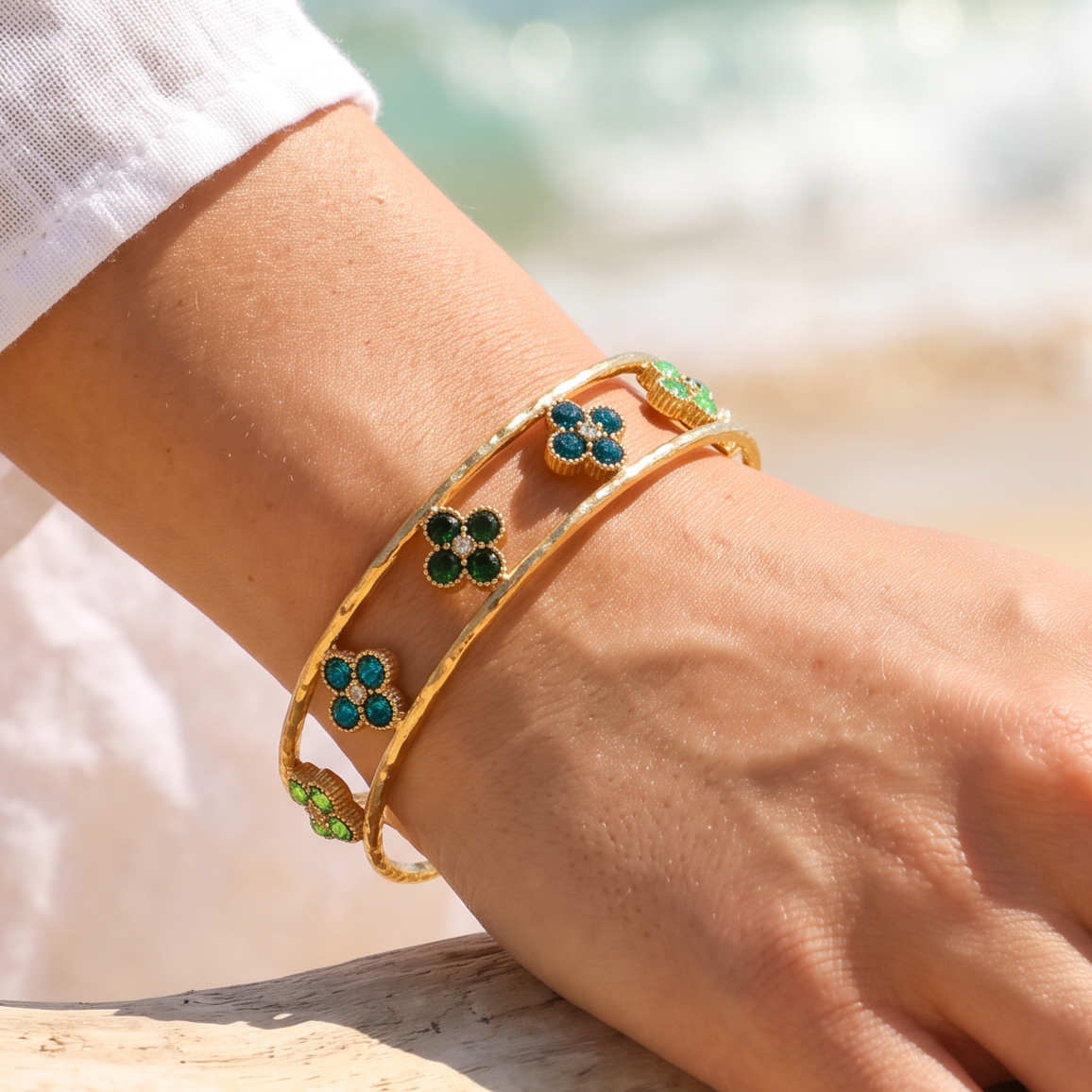 Bracelet doré fleurs⭐💕