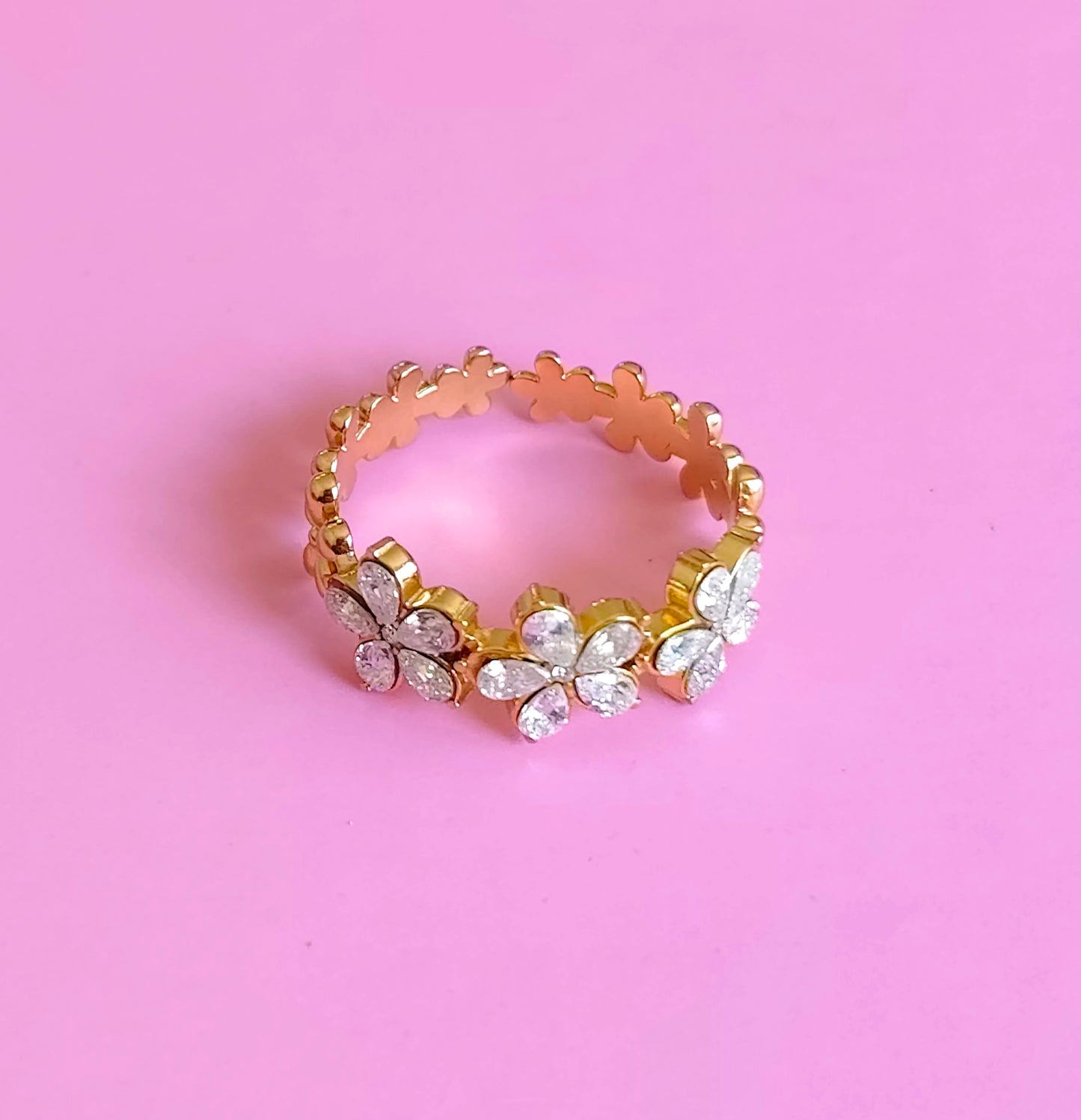 Bague dorée fleurs