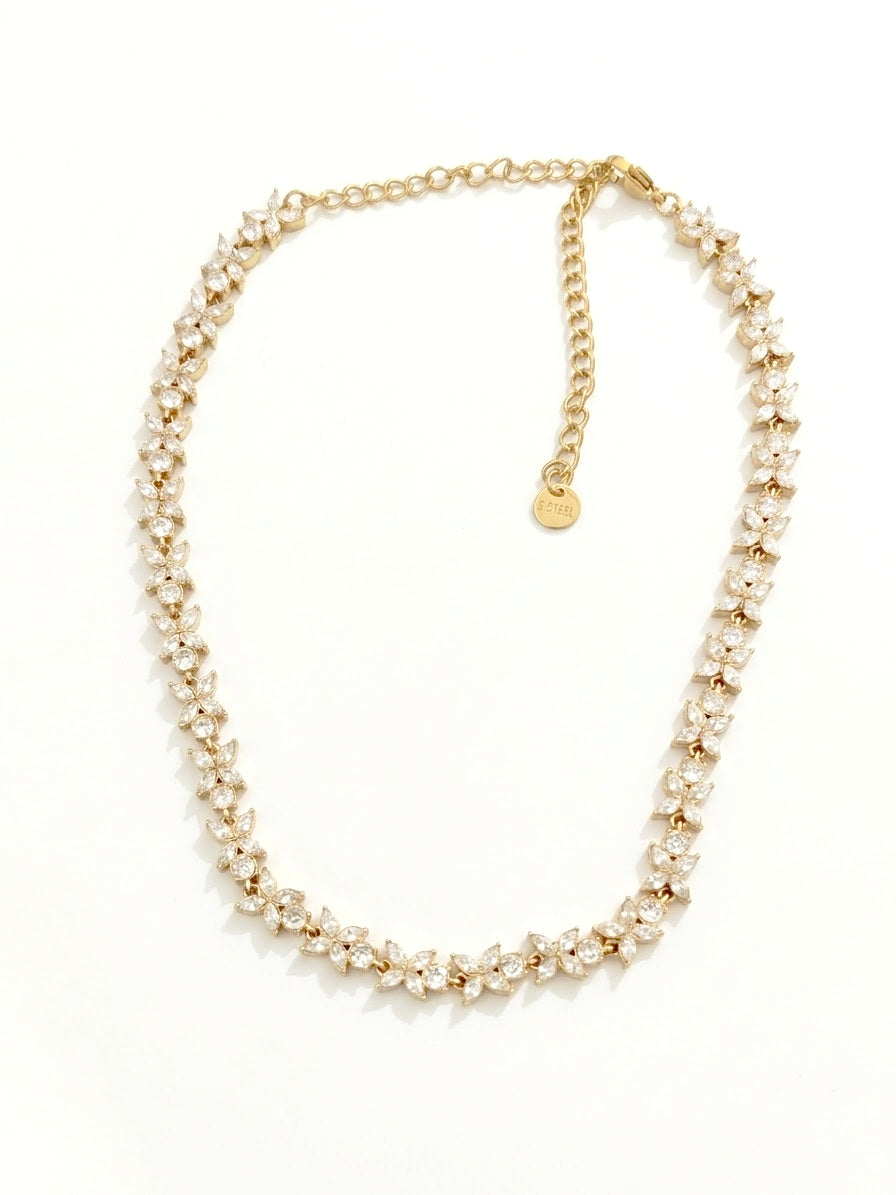Collier doré fleurs