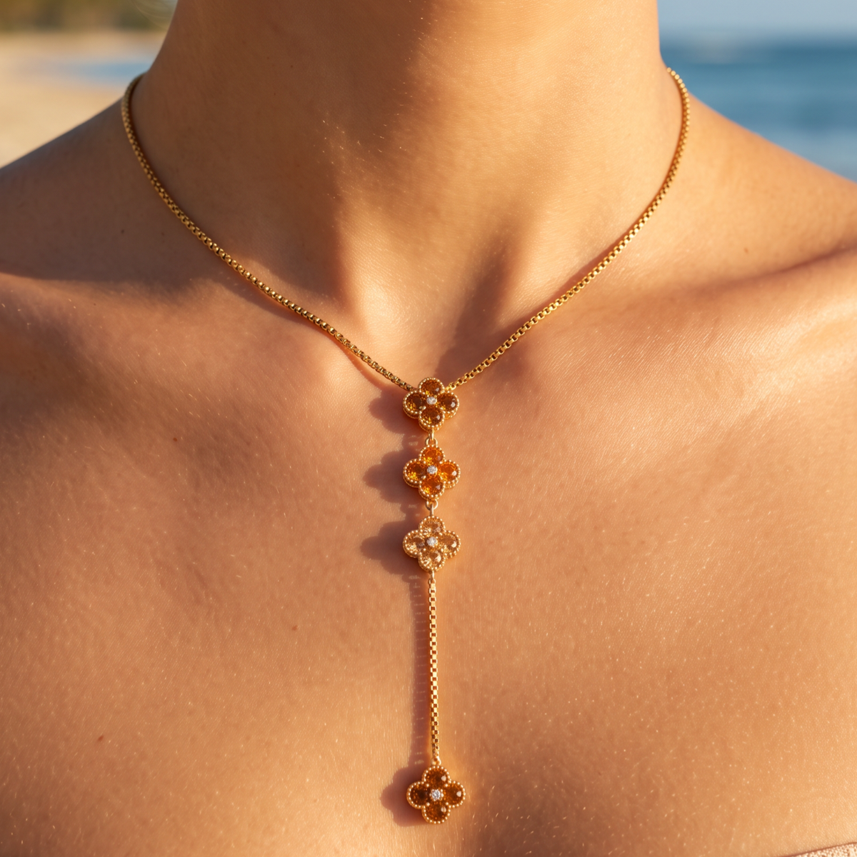 Collier doré fleurs