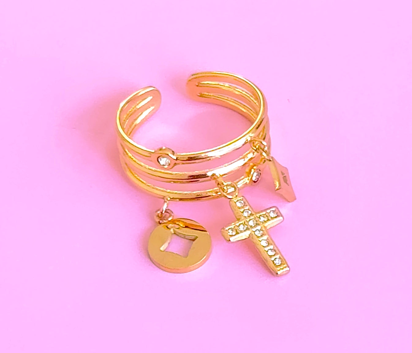Bague dorée croix